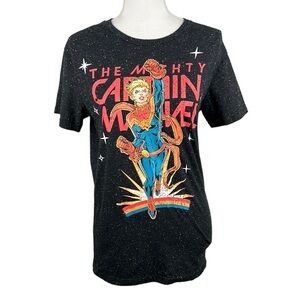 Marvel‎ "The Mighty Captain Marvel" Short Sleeve T-Shirt Size Small